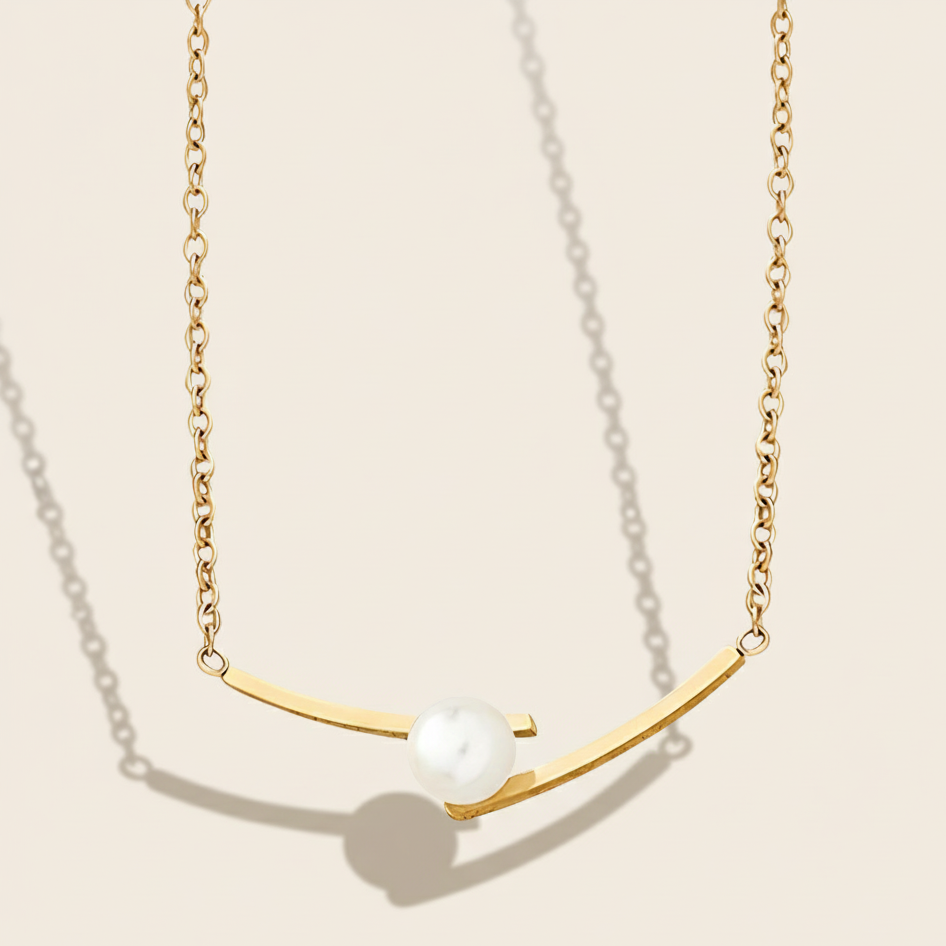 The Horizon Pearl Necklace
